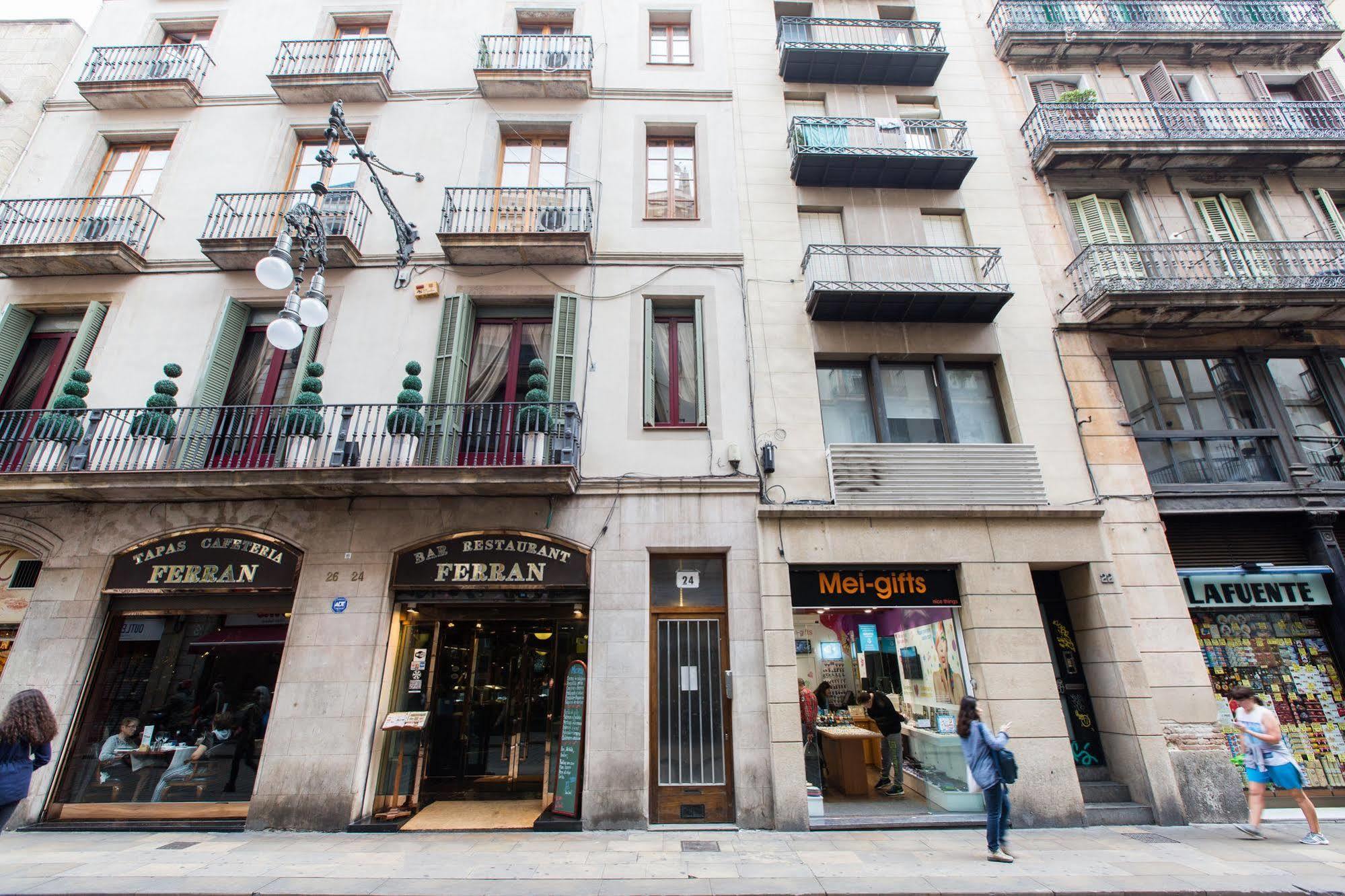 En Ferran By The Streets Hotell Barcelona Eksteriør bilde